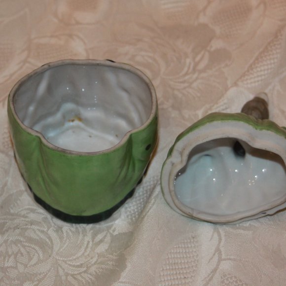 ANTIQUE POWDER JAR VICTORIAN LADY HALF DOLL  ART DECO PORCELAIN TRINKET BOX - Picture 3 of 5